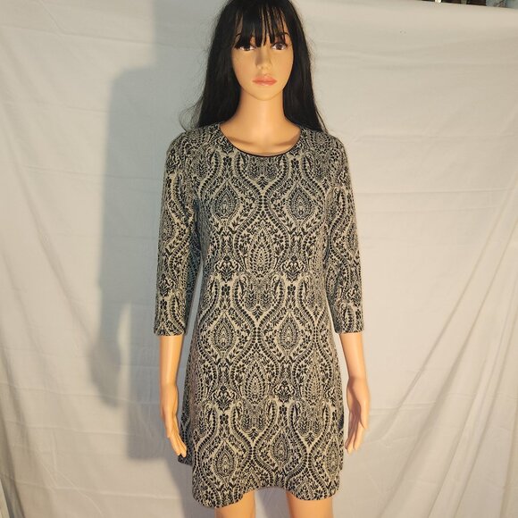 London Style collection short dress. Tan/Black in size 4-Petite - Picture 16 of 16